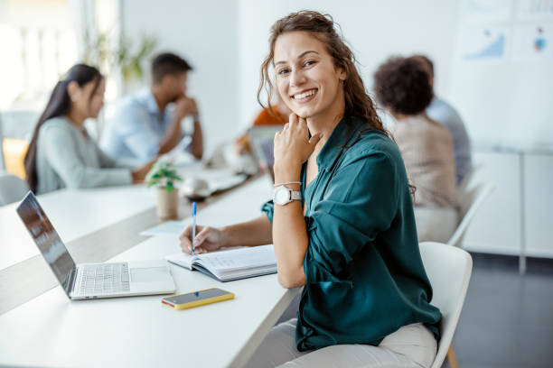 A confident professional reviews board documents during a director change meeting, ensuring compliance with Norwegian governance rules.